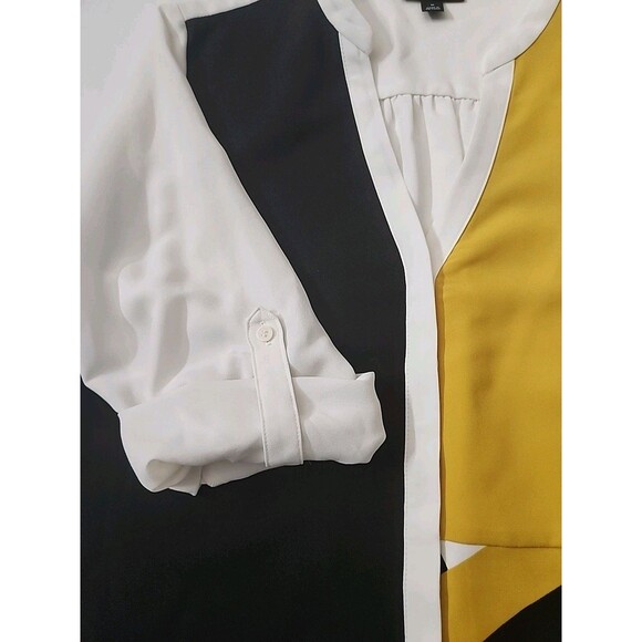 Alfani Women's Medium Button Up Career Shirt Top Black & Geometric Print NWT - Picture 8 of 10